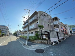 ピ－スフル本山の物件外観写真